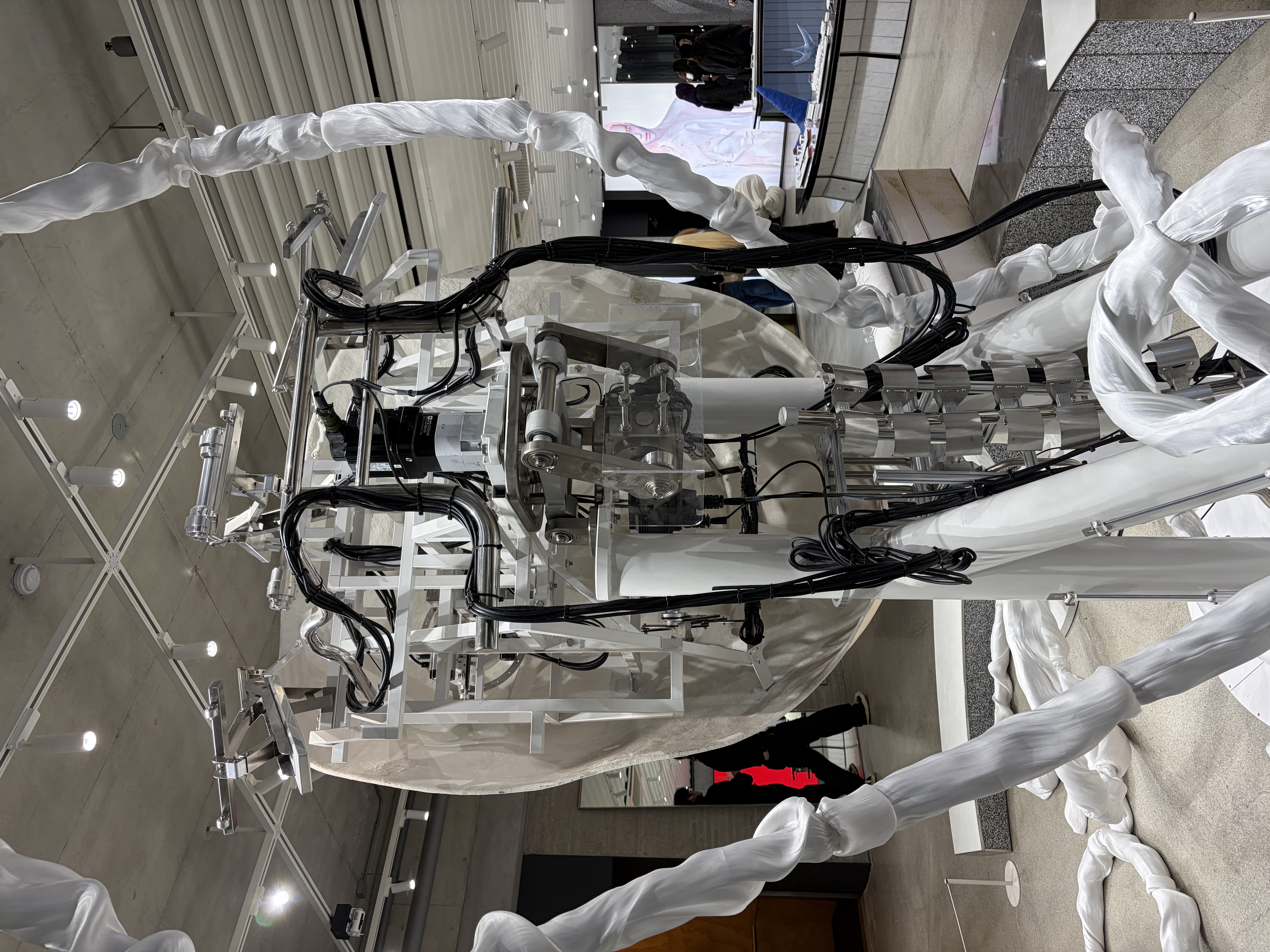 Haus Nowhere Behind the Faces Construction